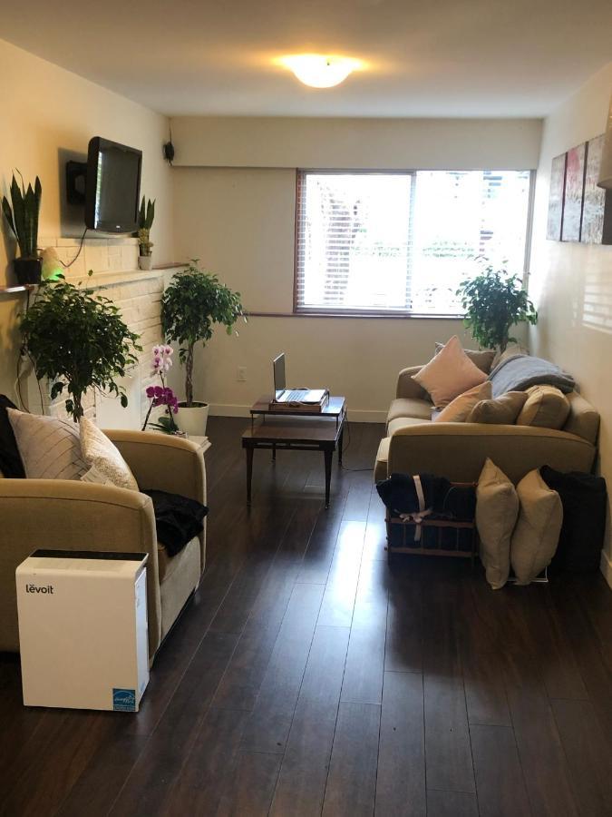 Quiet-Comfy 3 Bedroom Home On A Tree Lined Street In Kits 溫哥華 外观 照片